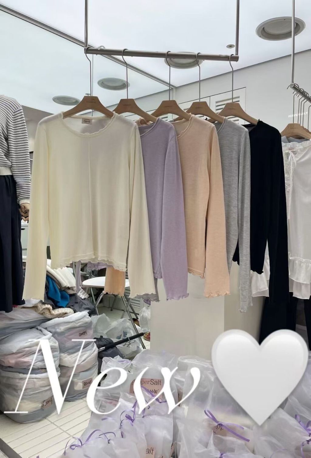 LINE_ALBUM_秋款女裝_250921_107