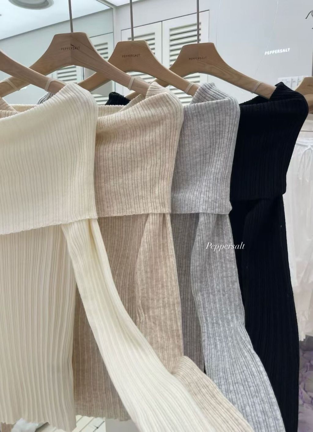 LINE_ALBUM_秋款女裝_250921_223