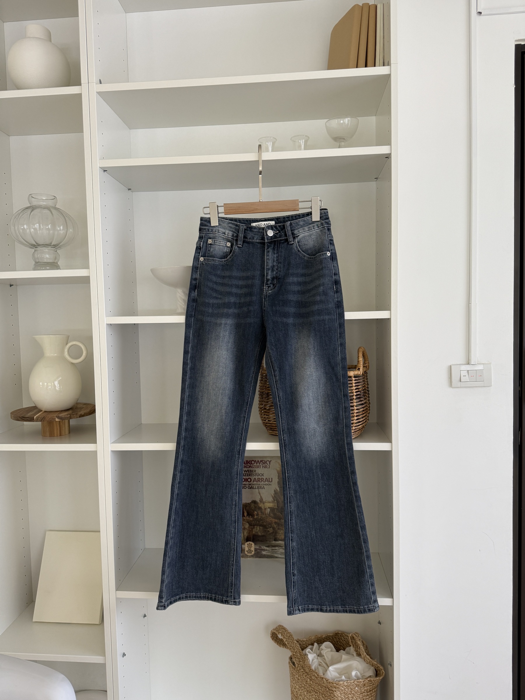 EF1888EE-28C1-4BE0-8B27-225BFCBCC22A