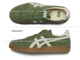 MOSS/WHITE