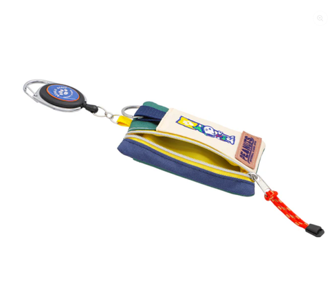 USJ | Snoopy | Pass case with reel – Shinamono 日本代购駅
