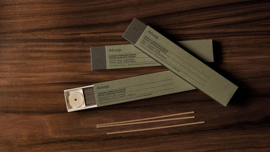 Aesop_Category_Page_Secondary_2_Incense_1_Mid_Desktop_2560x1440px