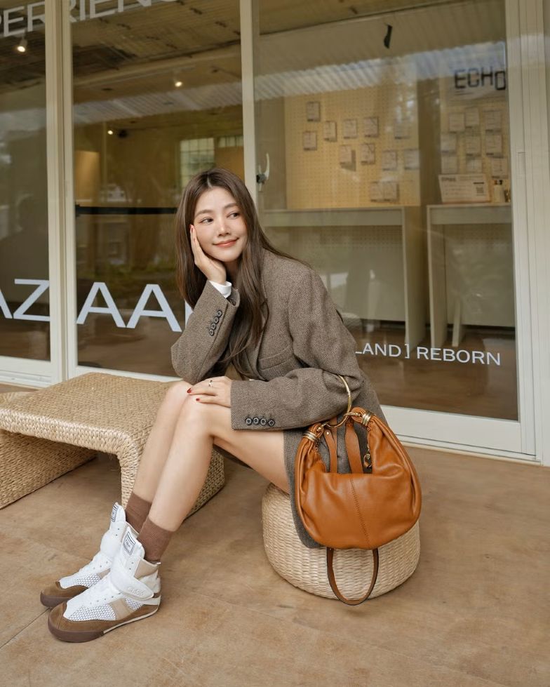 許路兒-x-chloe-kick-677648b3a9642