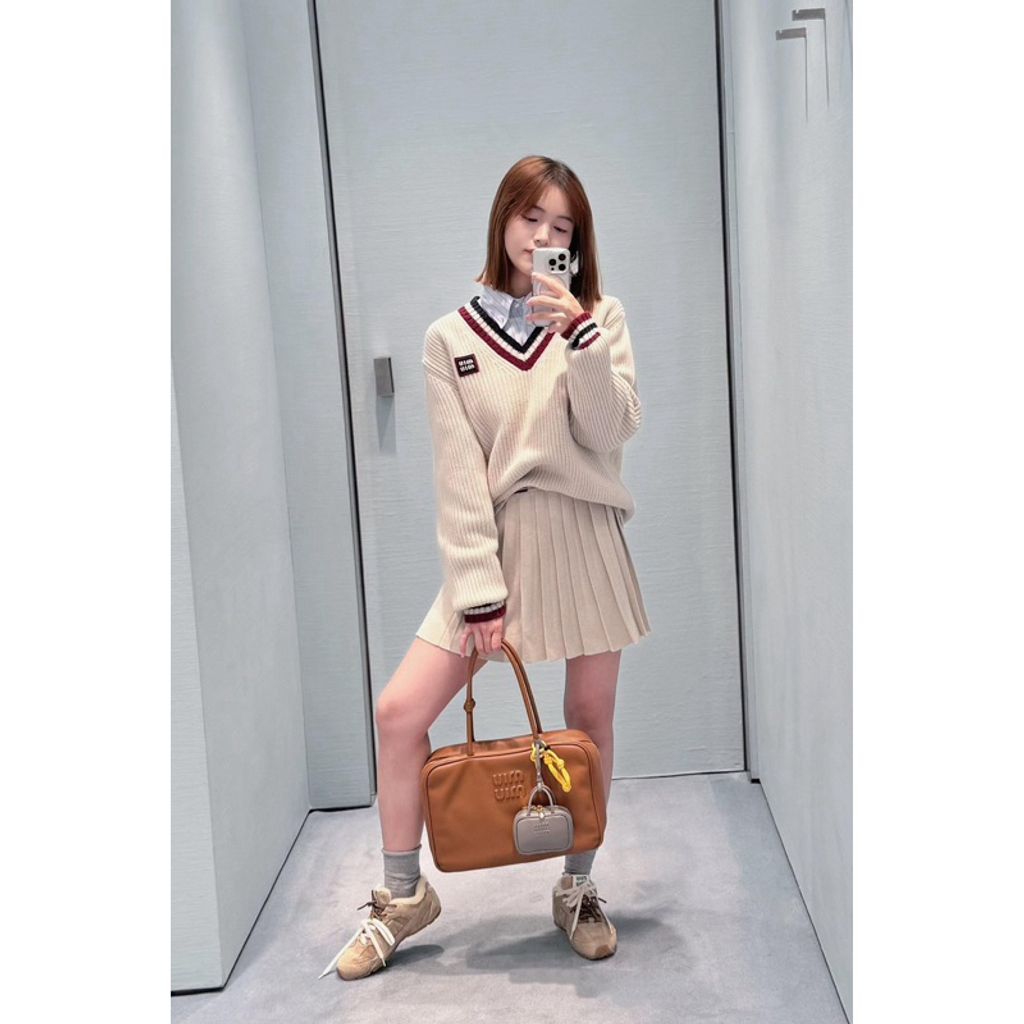 tw-11134207-7rasg-m2pm2scykmlndb