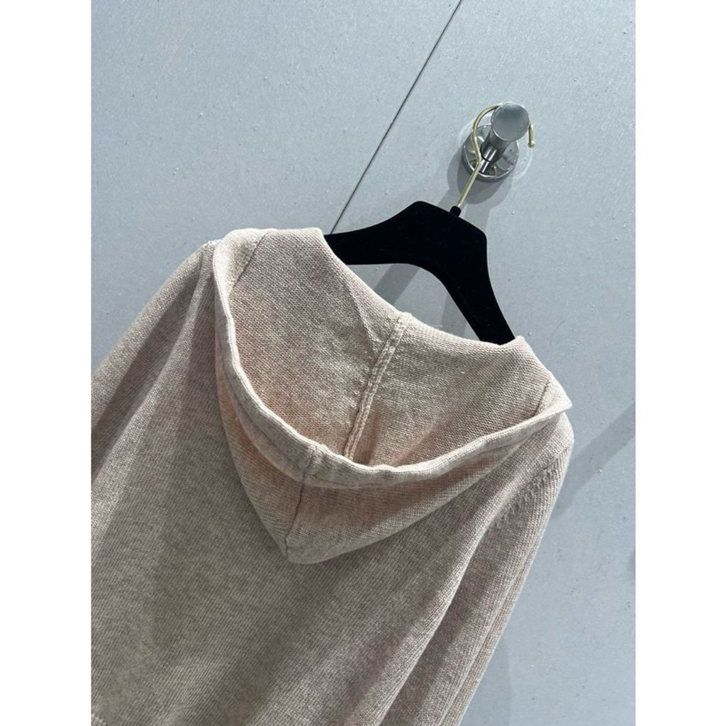 tw-11134207-7rasl-m2qwoqs4usujd2