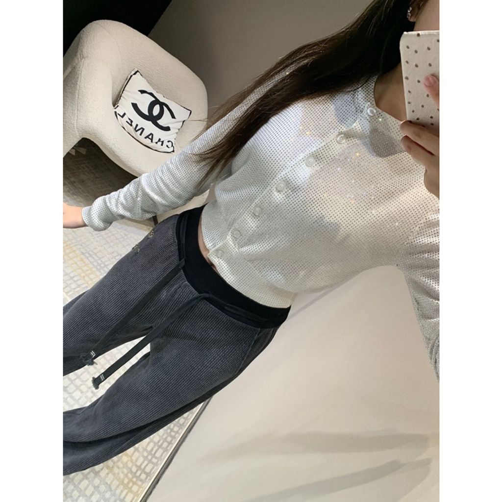 tw-11134207-7rasj-m2rqox5ovt6z70