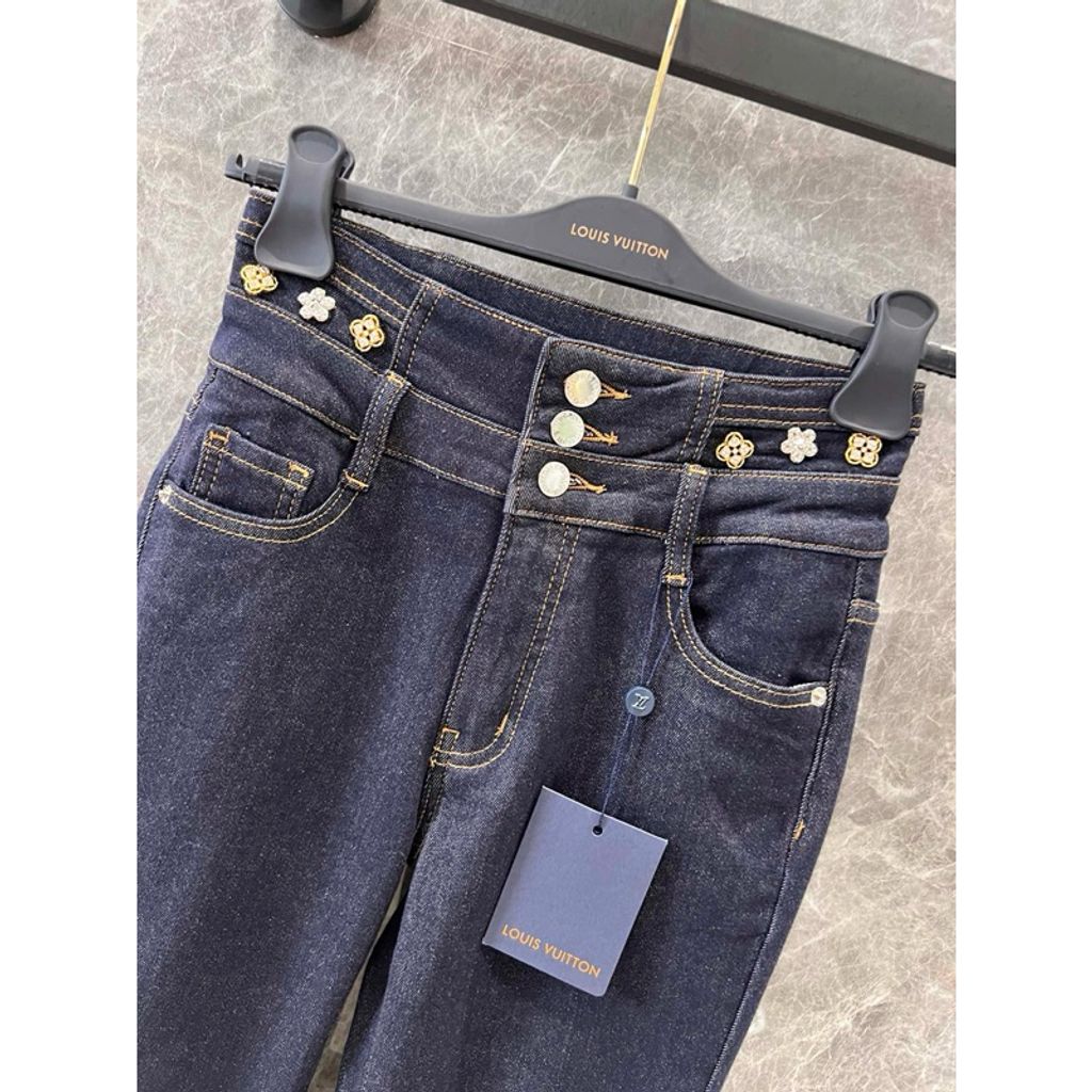 tw-11134207-7rase-m2l4lk0xt5d735