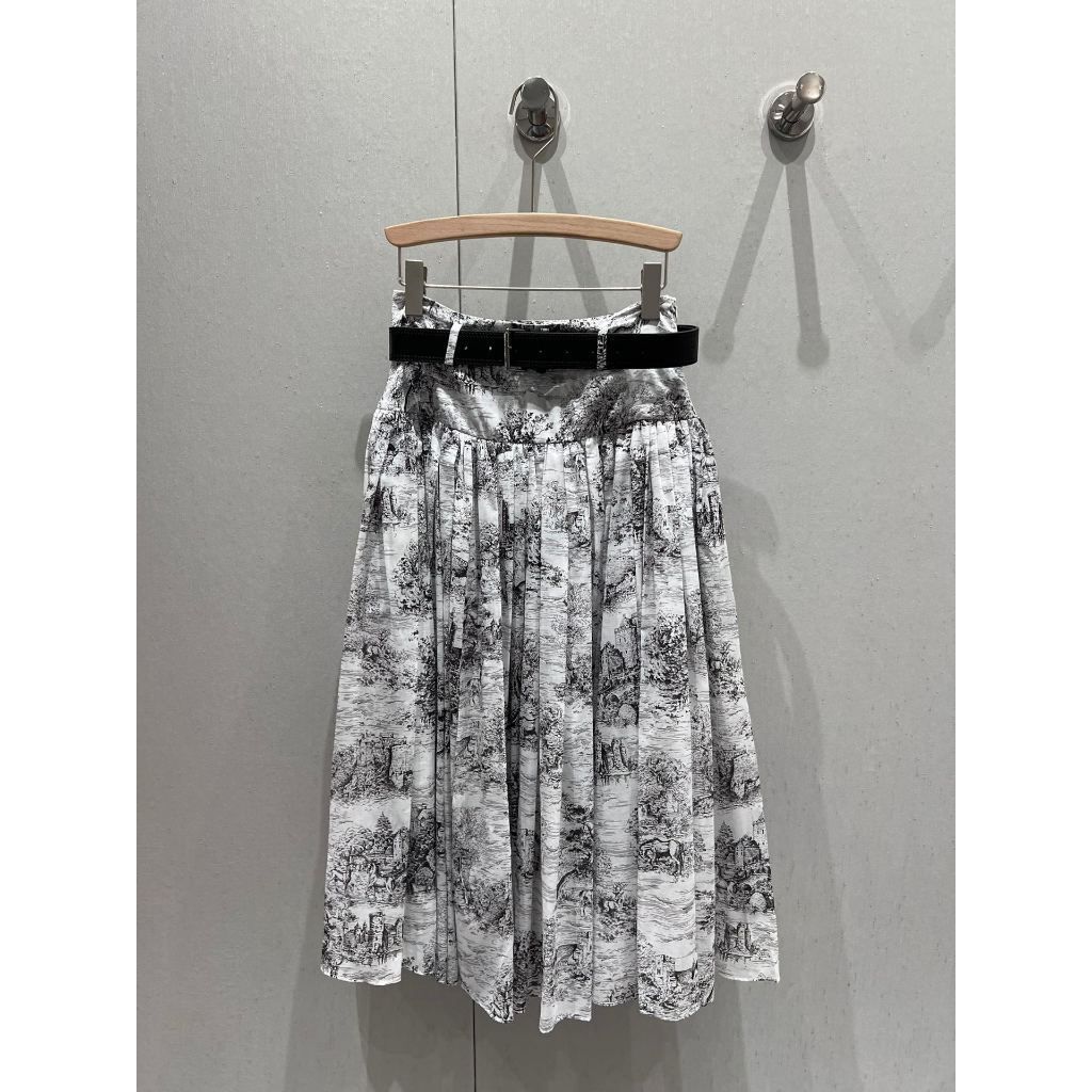 tw-11134207-7rase-m2mc7hdg6quj57