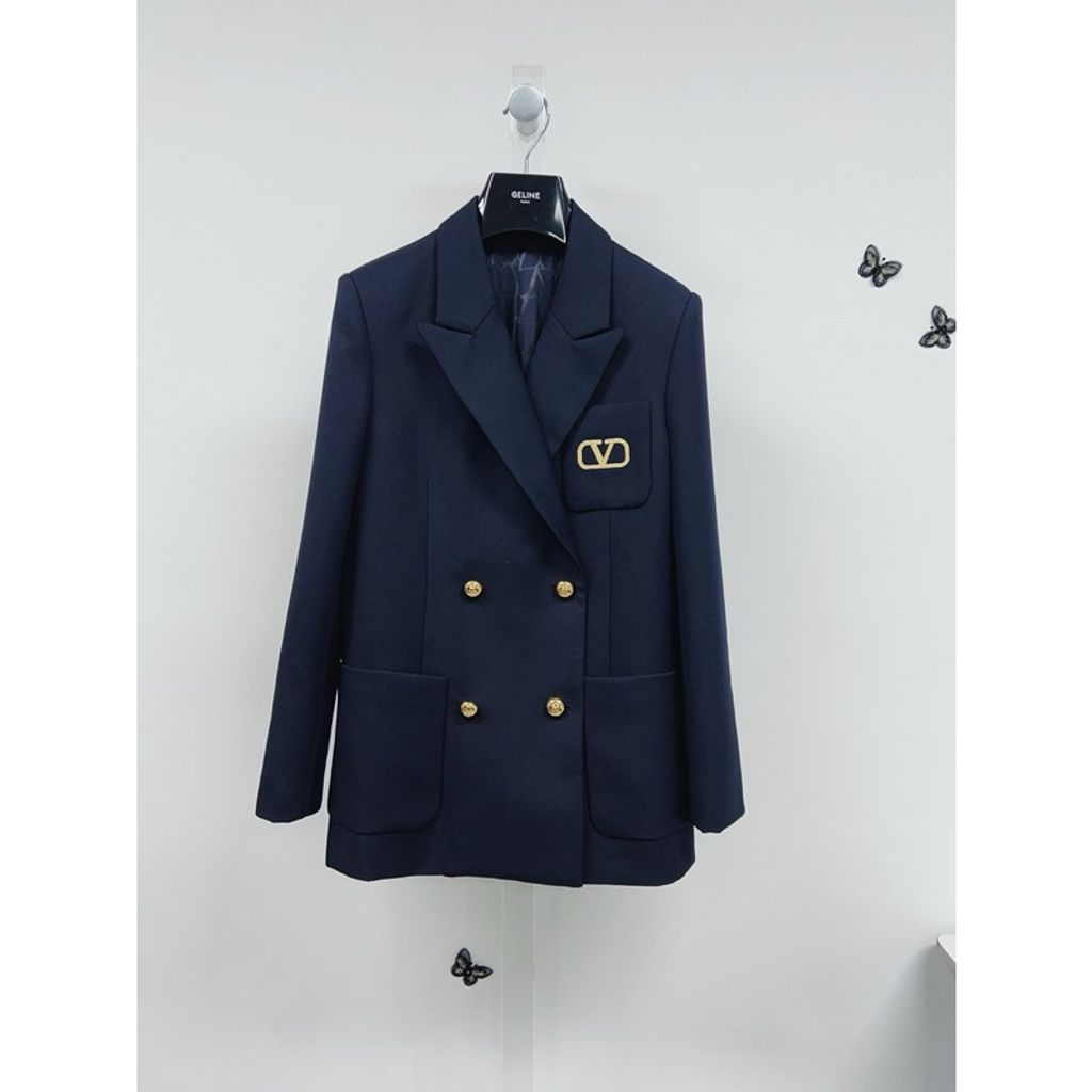 tw-11134207-7rasi-m2jwyrsk4ngle4