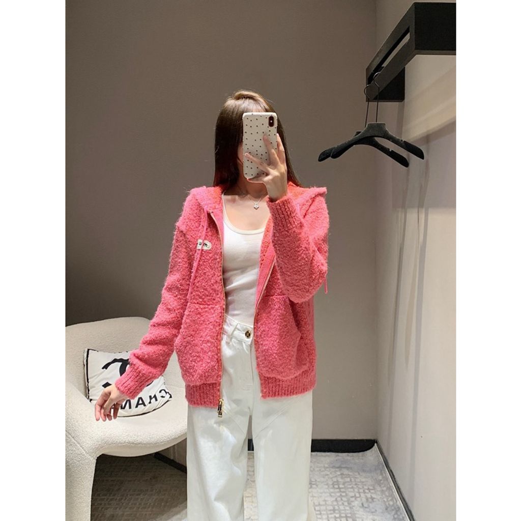 tw-11134207-7ras8-m2ttb4wb531g74