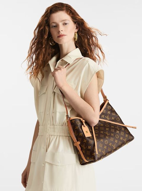 louis-vuitton-carryall-pm--M46203_PM1_Worn view