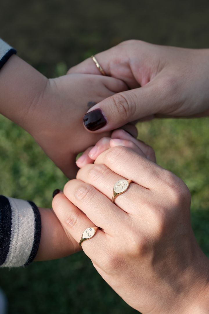 mini oval signet