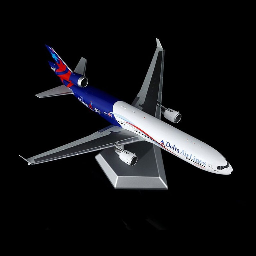 tw-11134207-820li-mlowyo5kfsw10a