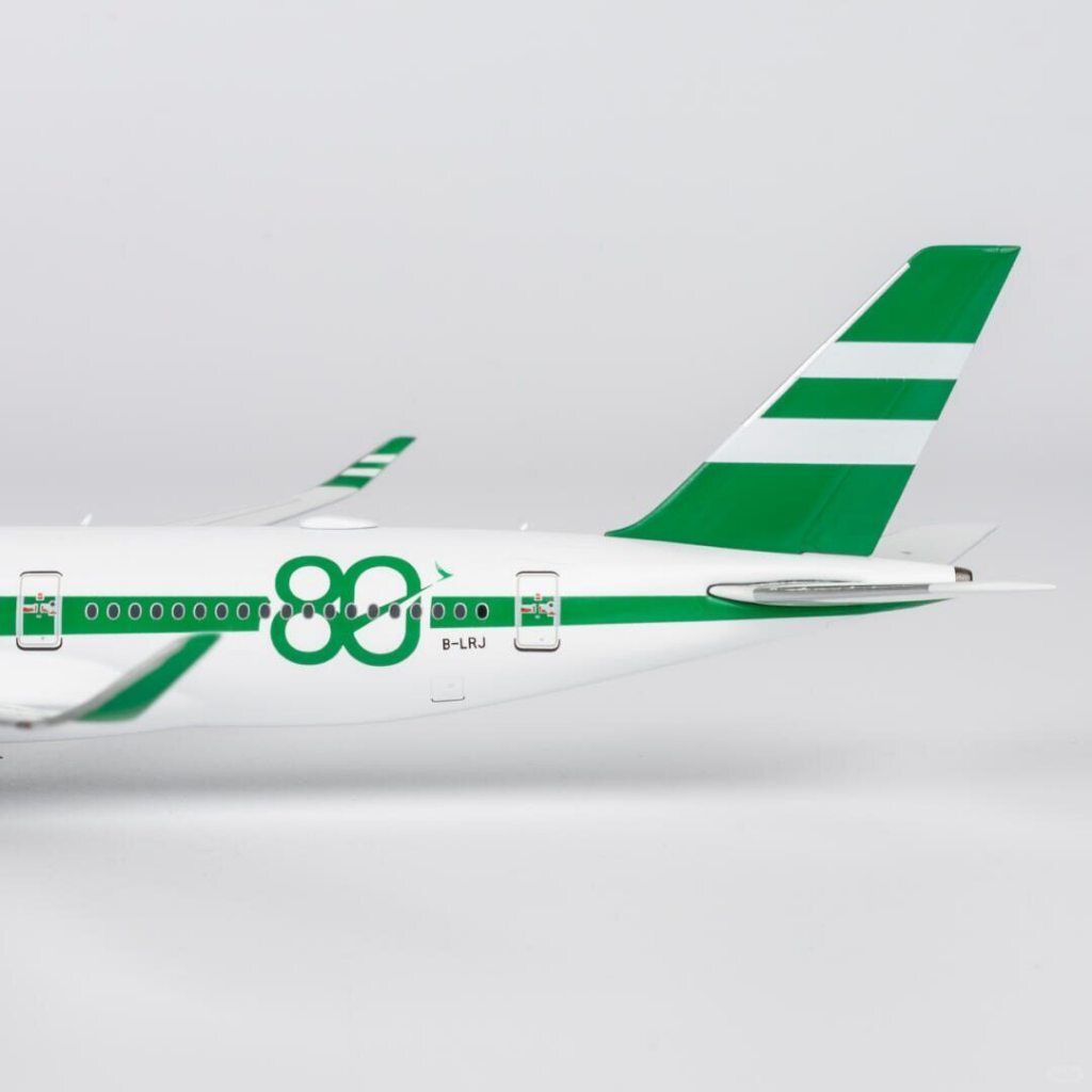 tw-11134207-820lf-mlooh2b45r0i01