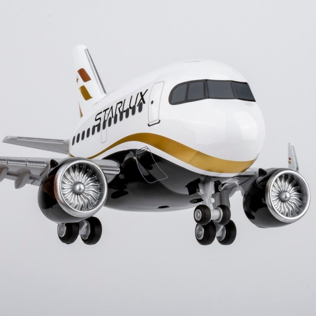 tw-11134207-820la-mm33o44r7bb53d