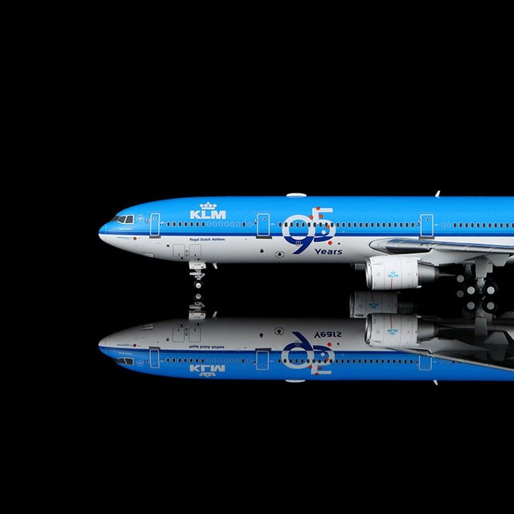 tw-11134207-820lc-mlrp8u3mfytgc7