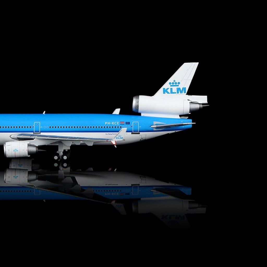 tw-11134207-820l6-mlrp8u3q17296b