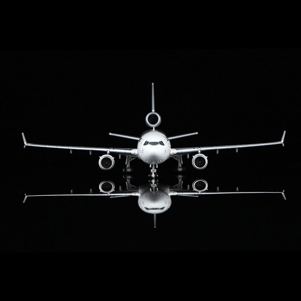 tw-11134207-820l7-mnbli5127fgo2e