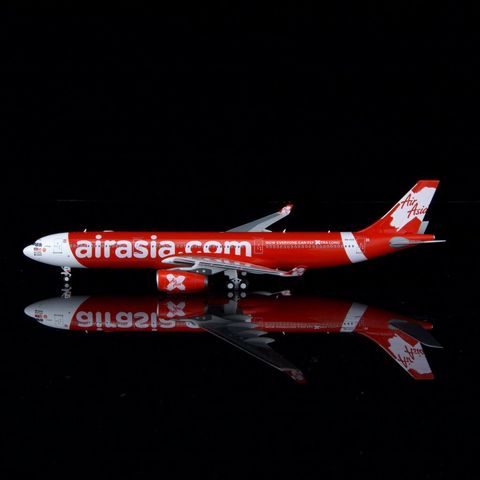 tw-11134207-820la-moeuye4flybz89
