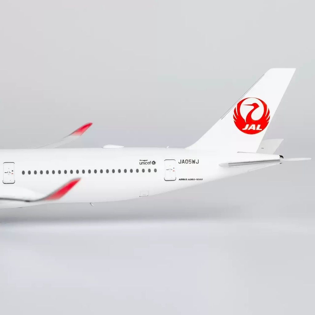 tw-11134207-820lg-moj786pmgjd9db