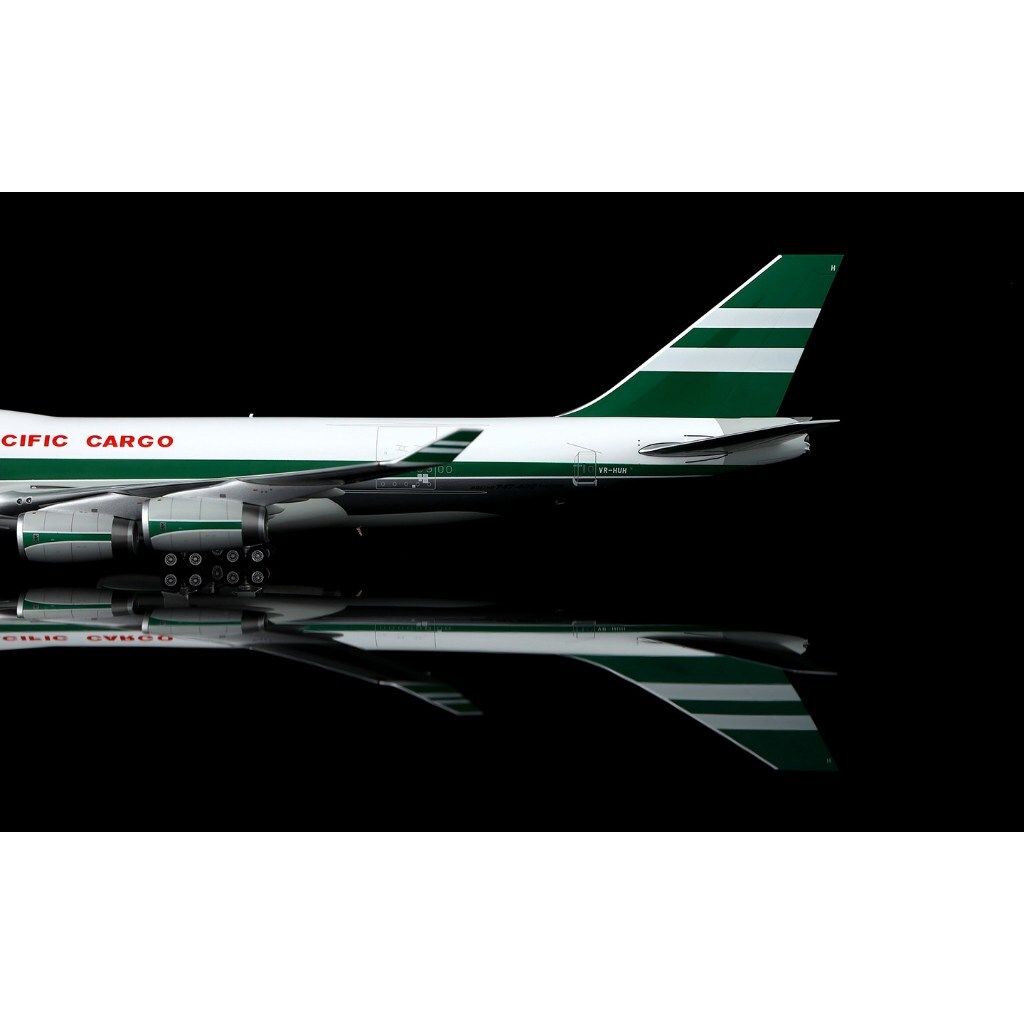 tw-11134207-820l6-moj62uq6ikunf7