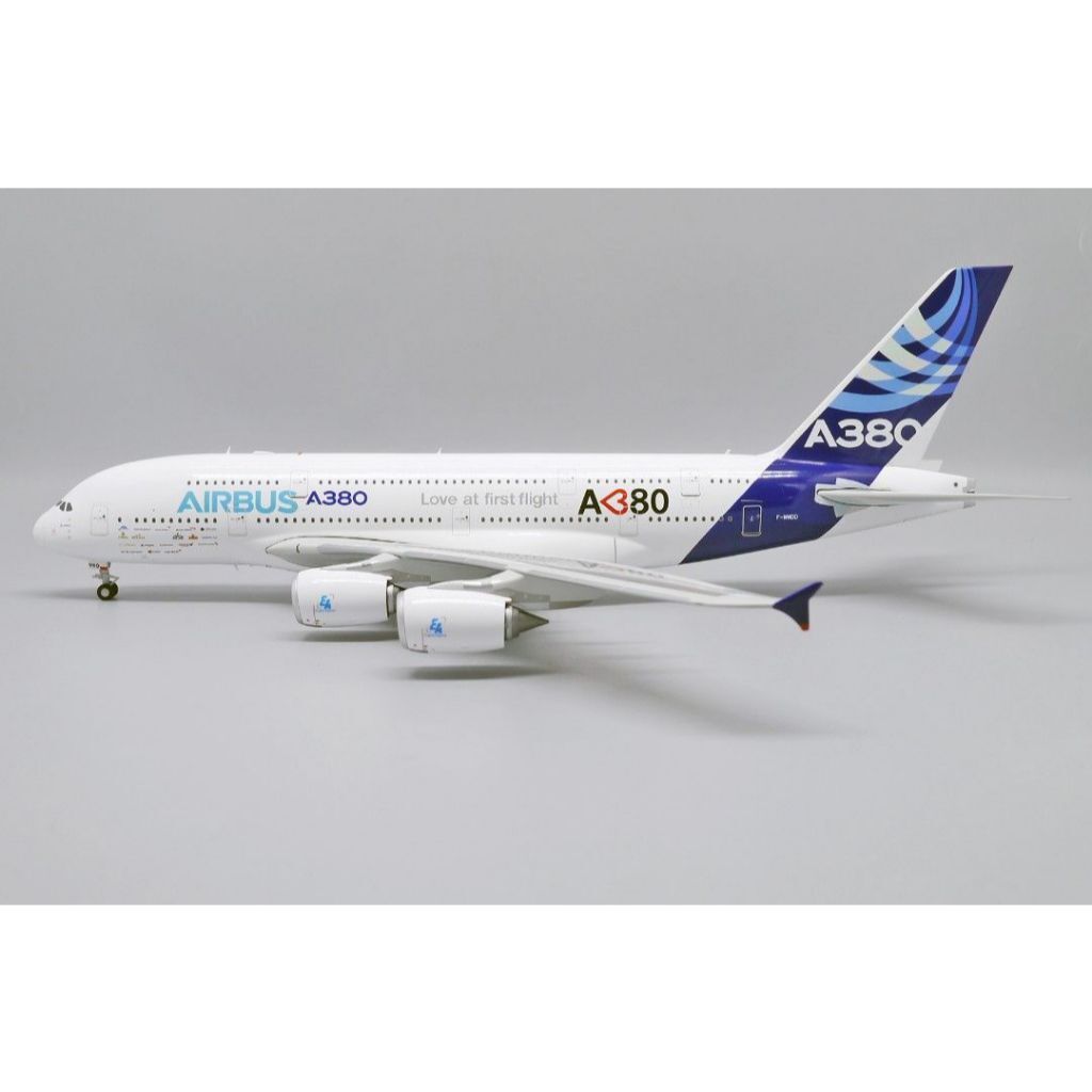 tw-11134207-820ld-mop1fkaxw4jm29