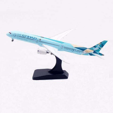 tw-11134207-820l4-mp1ziv8rlr7vf3