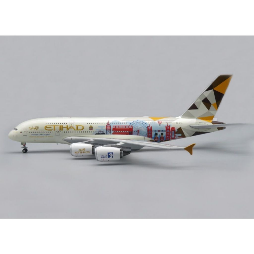 tw-11134207-820li-mpx92u0nfpxc96