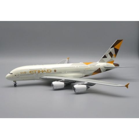 tw-11134207-820la-mpx8zlry4mbk89
