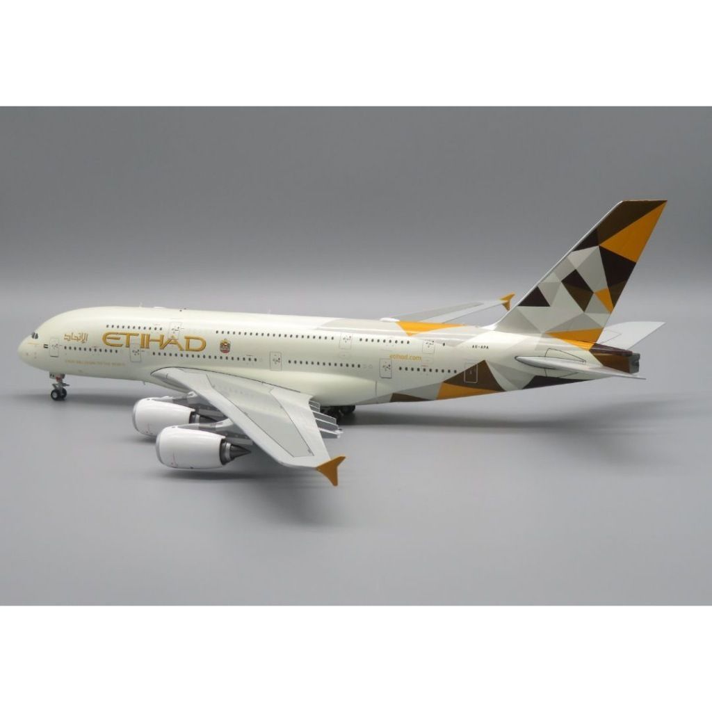 tw-11134207-820l5-mpx8zls4ke1b9c