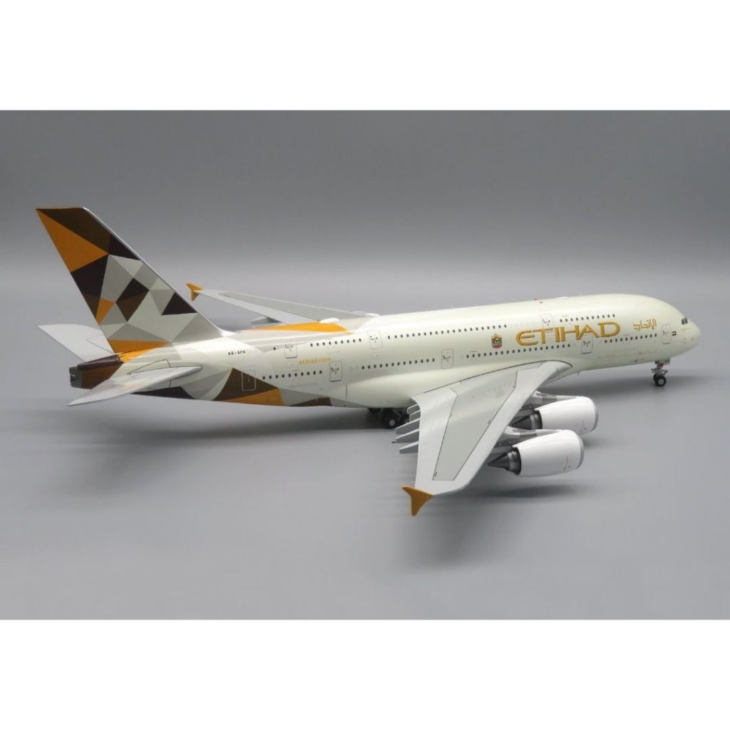 tw-11134207-820lc-mpx8zls6a70s05