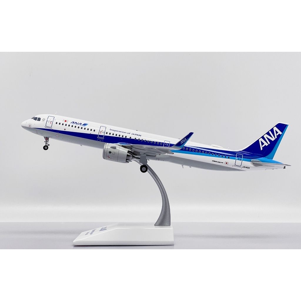 tw-11134207-820li-mrh77agghc7a4b