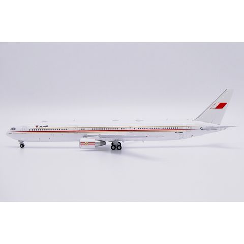 tw-11134207-820l8-ms6wbi95czk051