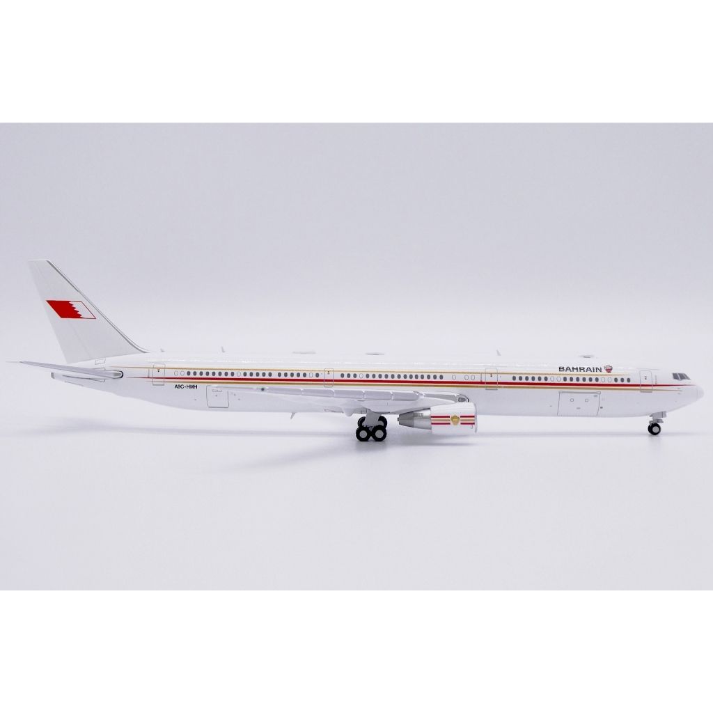 tw-11134207-820le-ms6wbi8vn85g26