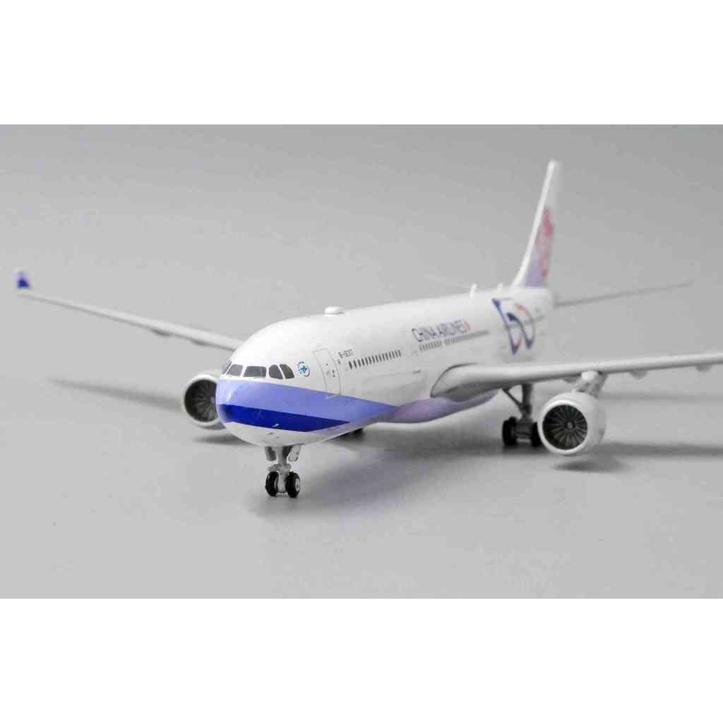 tw-11134207-7rbk8-m7iq1cnm3goy63