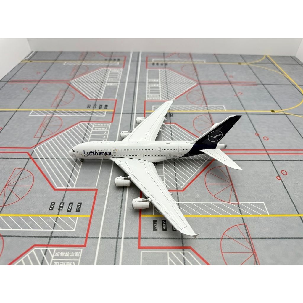 tw-11134207-7ra0i-mbr1dn2uze490e