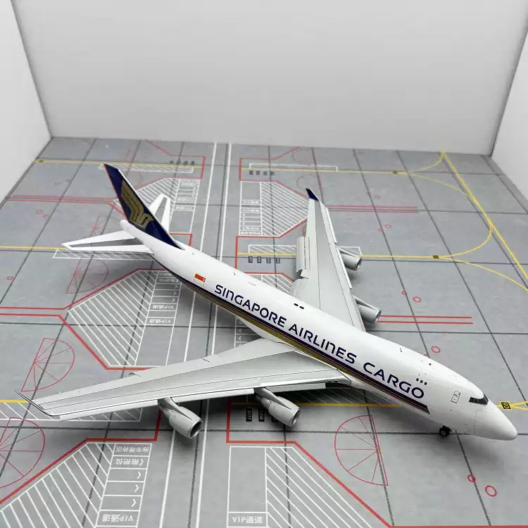 ✈【SQ Wings 1/200 新加坡航空B747-400F 9V-SFI 可開艙】 – Skyline