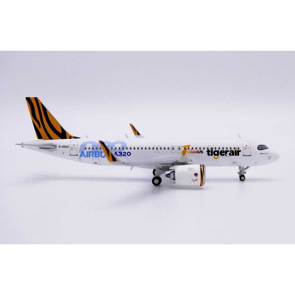 tw-11134207-7ra0l-mcuxnp9avsqn32