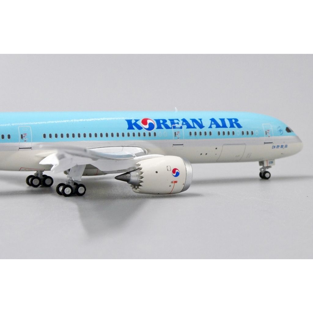 tw-11134207-81ztn-mevhrigsy32c3a