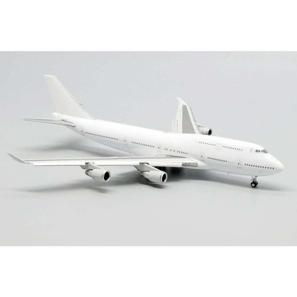 tw-11134207-81ztq-mewcdq22vq4l9c