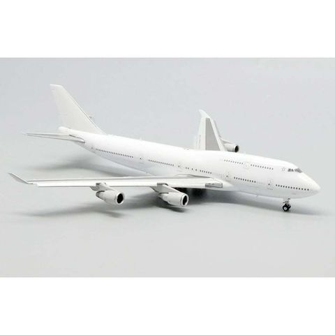 tw-11134207-81ztq-mewcdq22vq4l9c