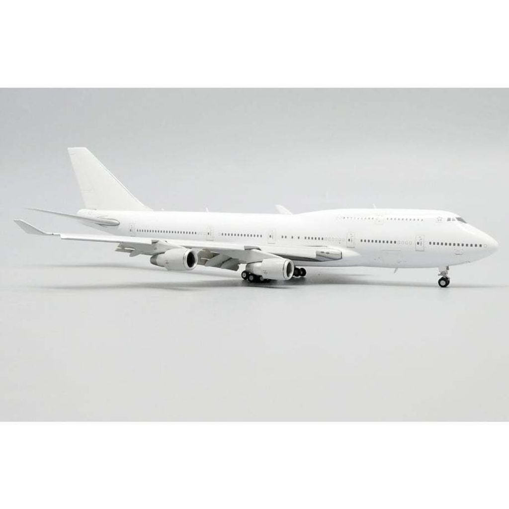 tw-11134207-81ztp-mewcdq2an94z60