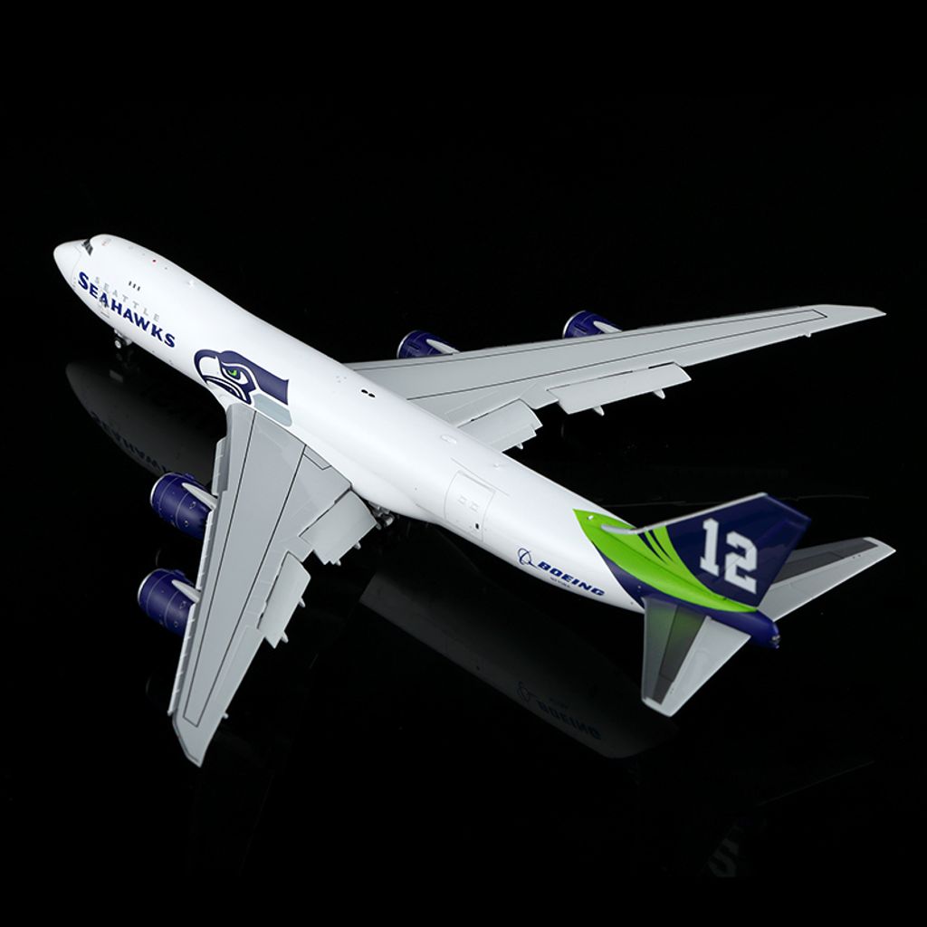 tw-11134207-81ztg-mewejm6t3x8n4d