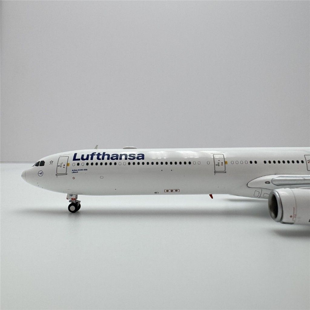 tw-11134207-81ztp-mewdpp2zjk749c