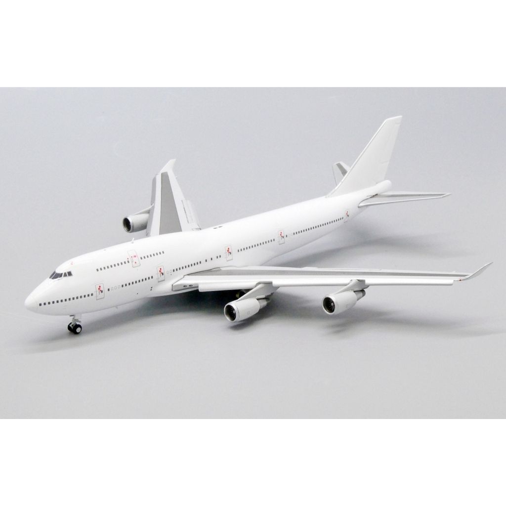 tw-11134207-81ztd-mewgcx50njt00a