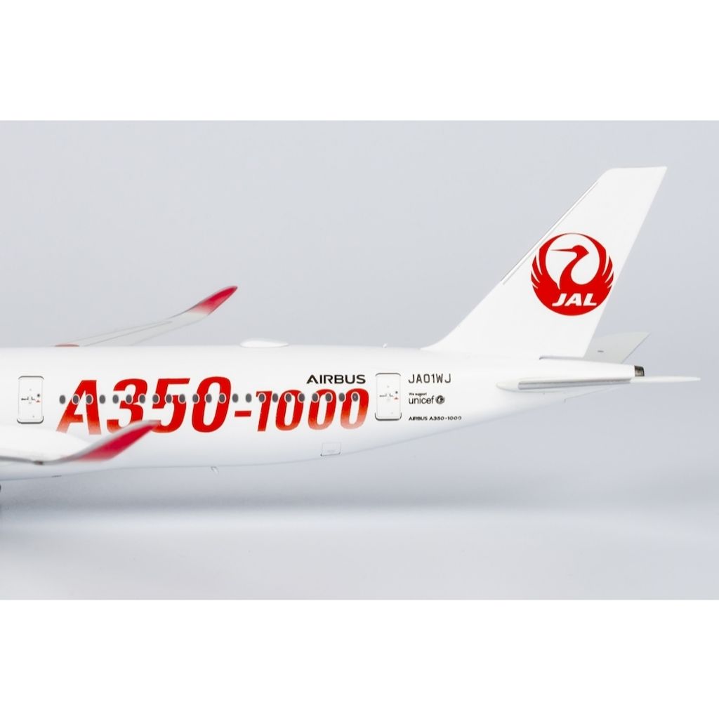 tw-11134207-81ztc-mf0w26arvzex6f