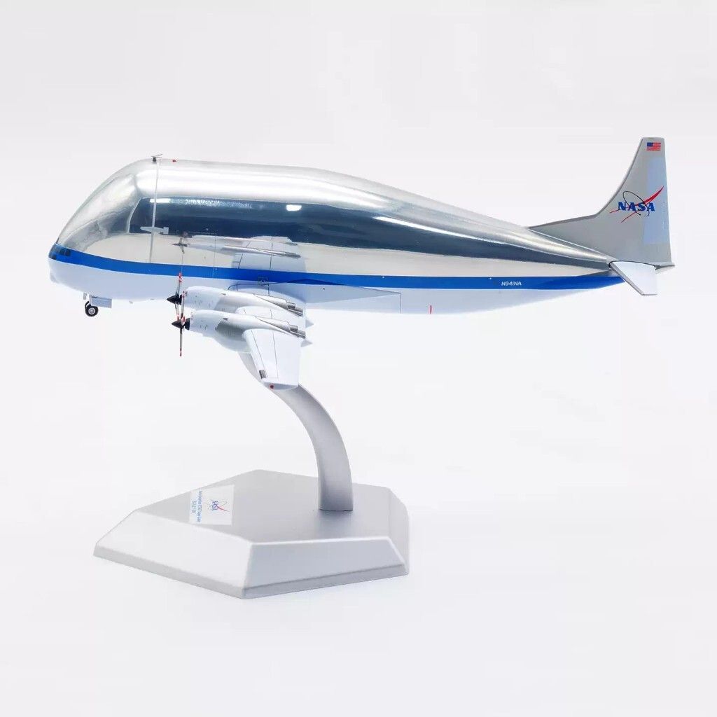 tw-11134207-81ztm-mfxlrf9uovm12f