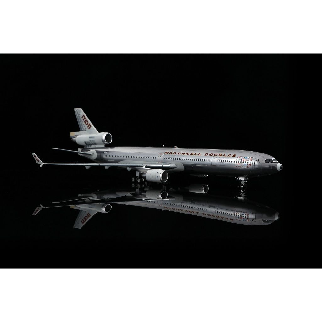 tw-11134207-81ztl-mhbm2nl5lrm107