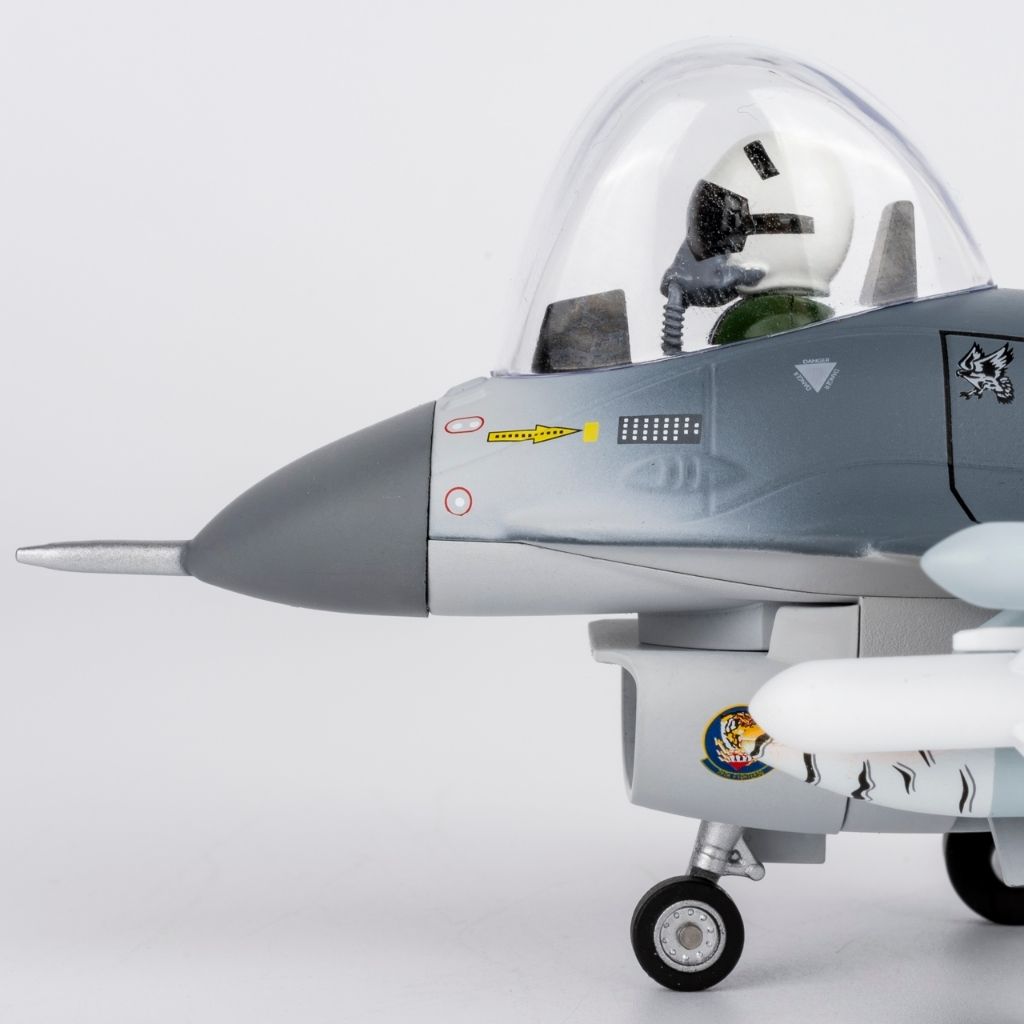 tw-11134207-81ztk-mhbqi2dskbnw2d