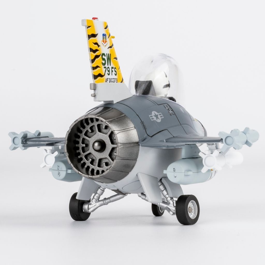 tw-11134207-81ztq-mhbqi2d8jqbwea